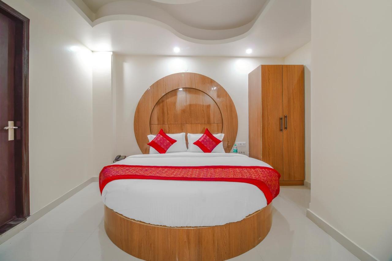 Hotel Classic Plaza At Delhi Airport นิวเดลี ภายนอก รูปภาพ