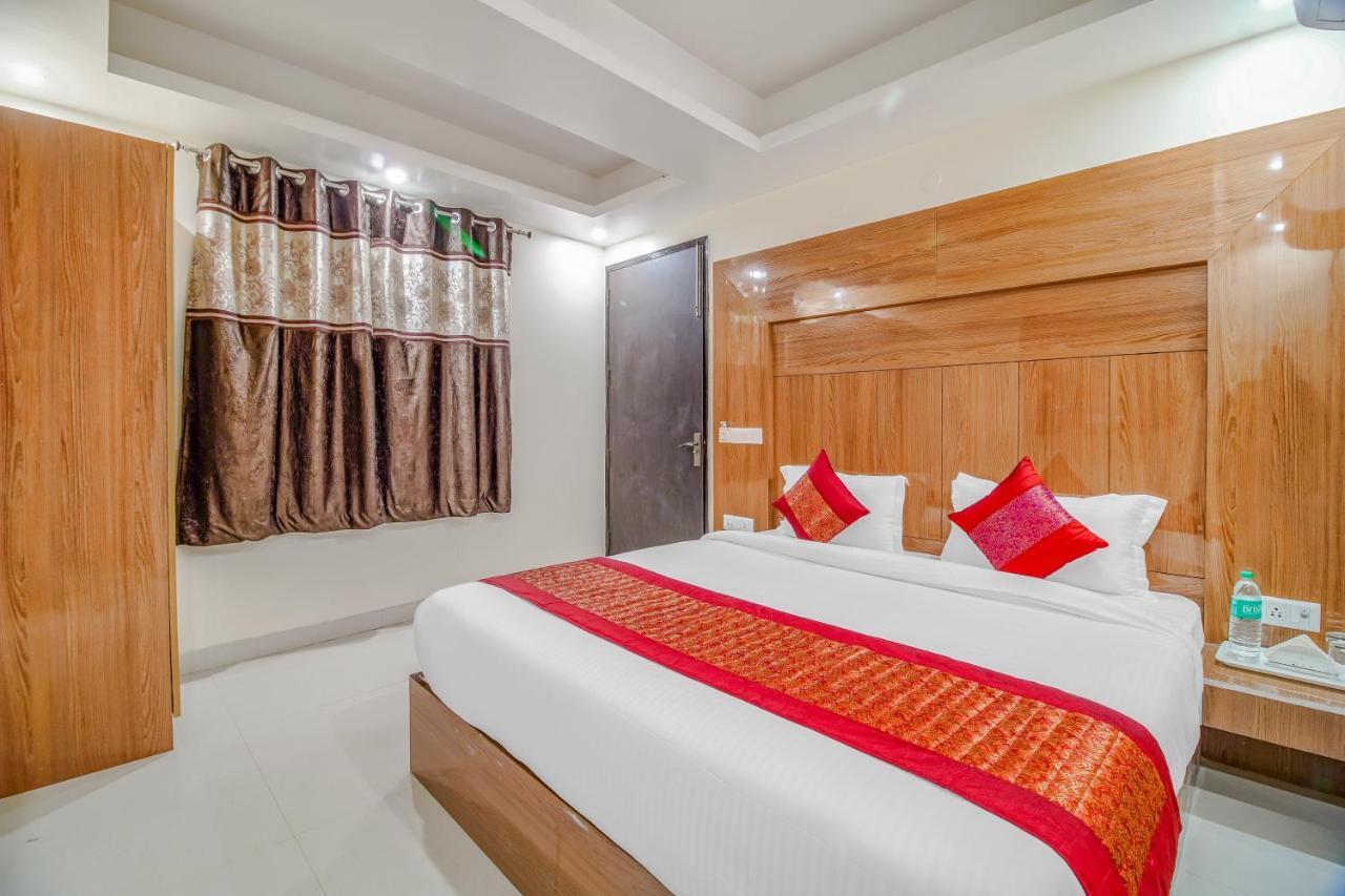 Hotel Classic Plaza At Delhi Airport นิวเดลี ภายนอก รูปภาพ