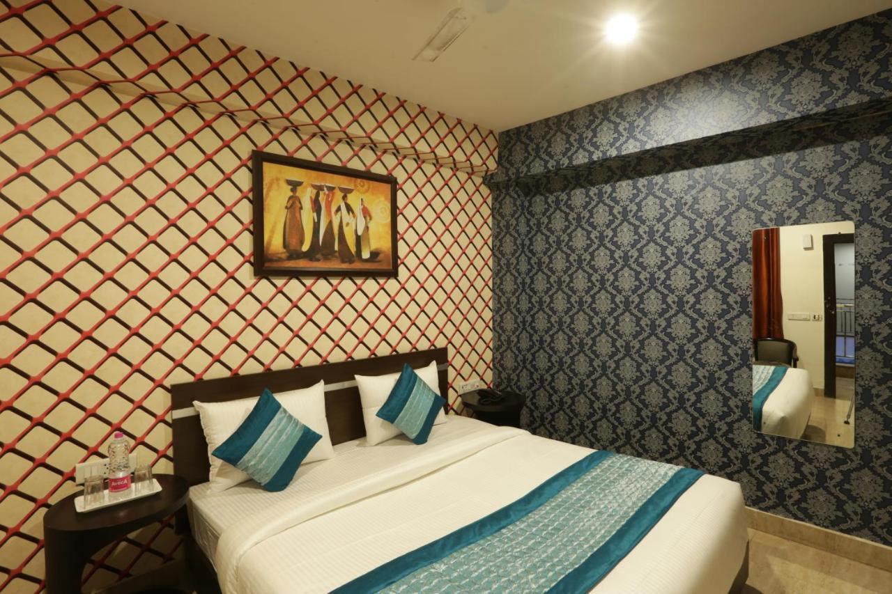 Hotel Classic Plaza At Delhi Airport นิวเดลี ภายนอก รูปภาพ